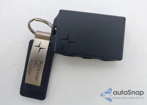 2024 Polestar 2 Long Range Dual Motor/Long Range Dual Motor Plus z USA, uszkodzony, nr VIN YSMFD3KA3RL227981